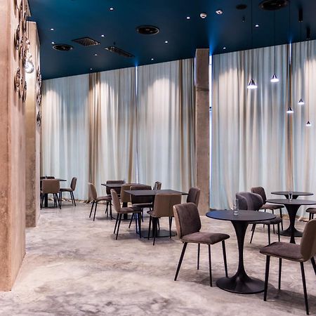 Nova Luxe Hotel & Residences 巴统 外观 照片