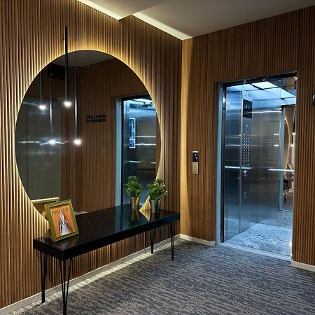Nova Luxe Hotel & Residences 巴统 外观 照片