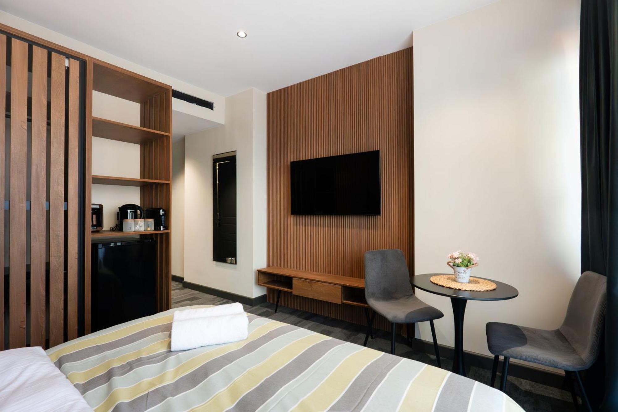 Nova Luxe Hotel & Residences 巴统 外观 照片