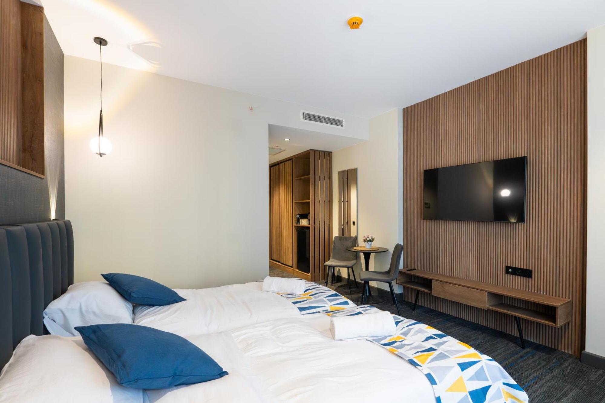 Nova Luxe Hotel & Residences 巴统 外观 照片