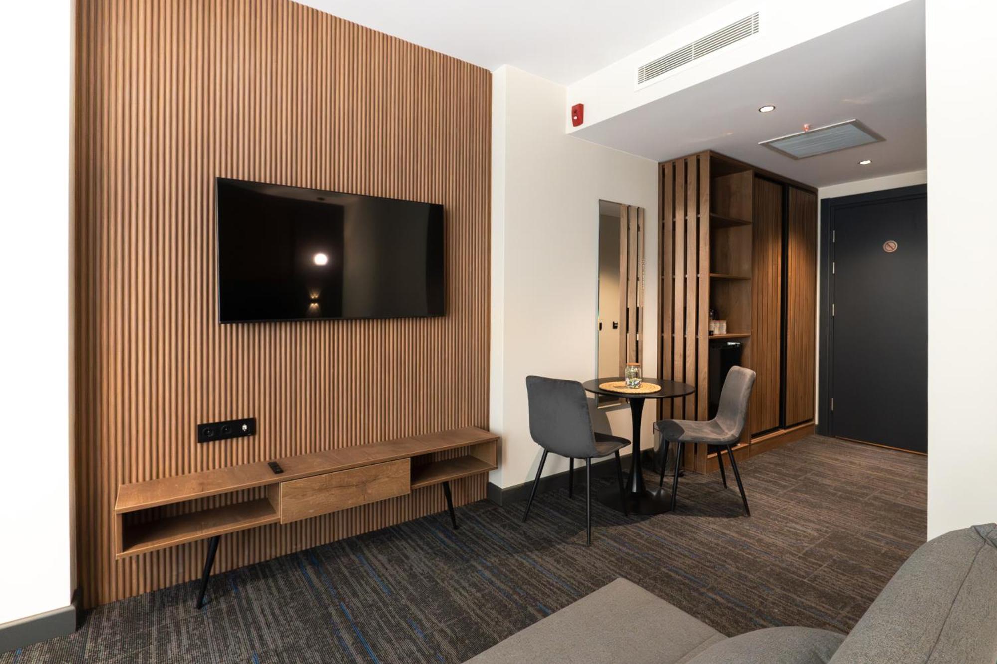 Nova Luxe Hotel & Residences 巴统 外观 照片