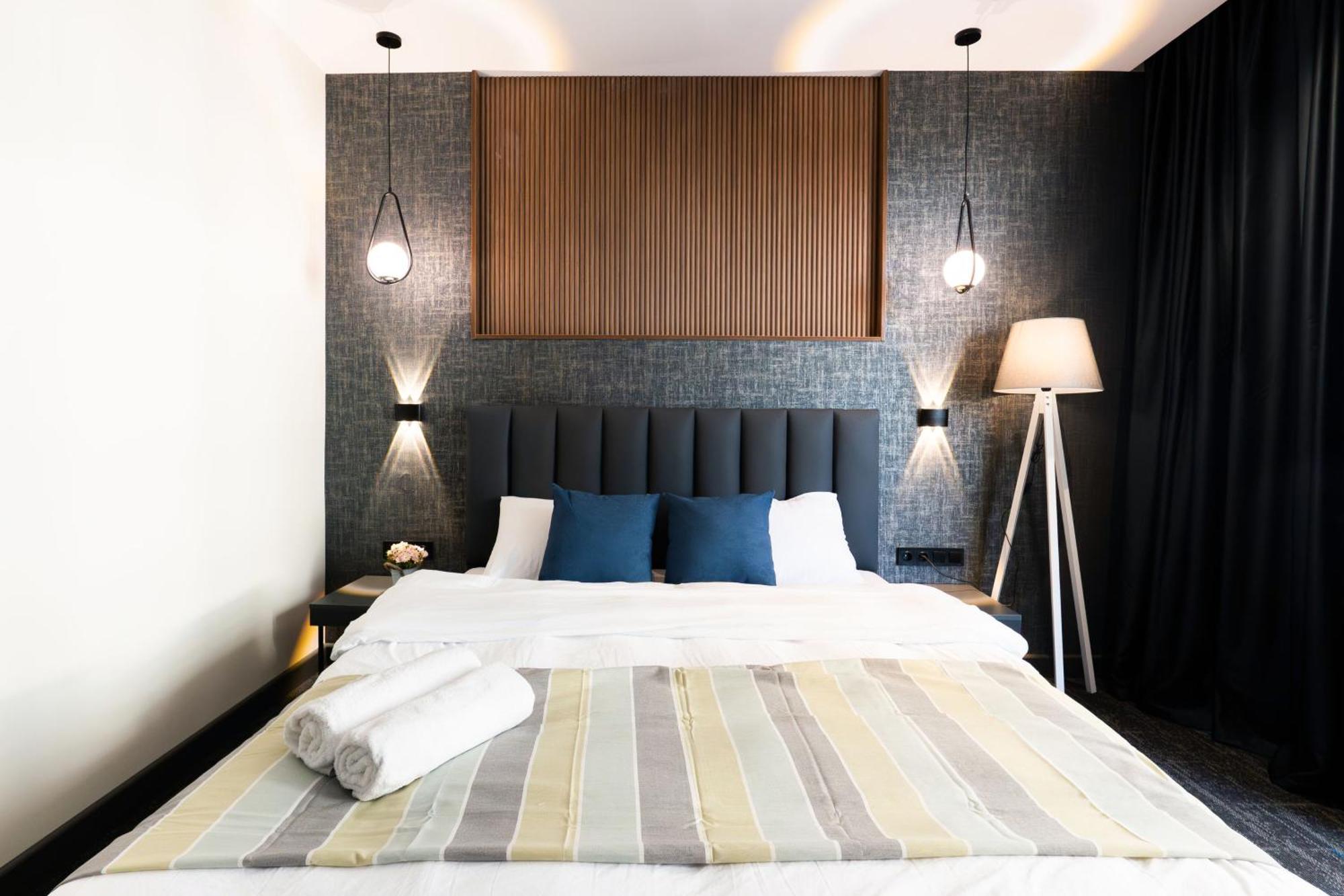 Nova Luxe Hotel & Residences 巴统 外观 照片
