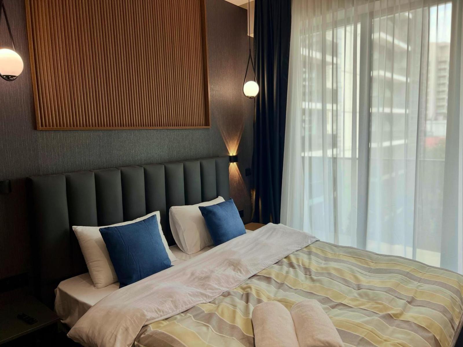 Nova Luxe Hotel & Residences 巴统 外观 照片
